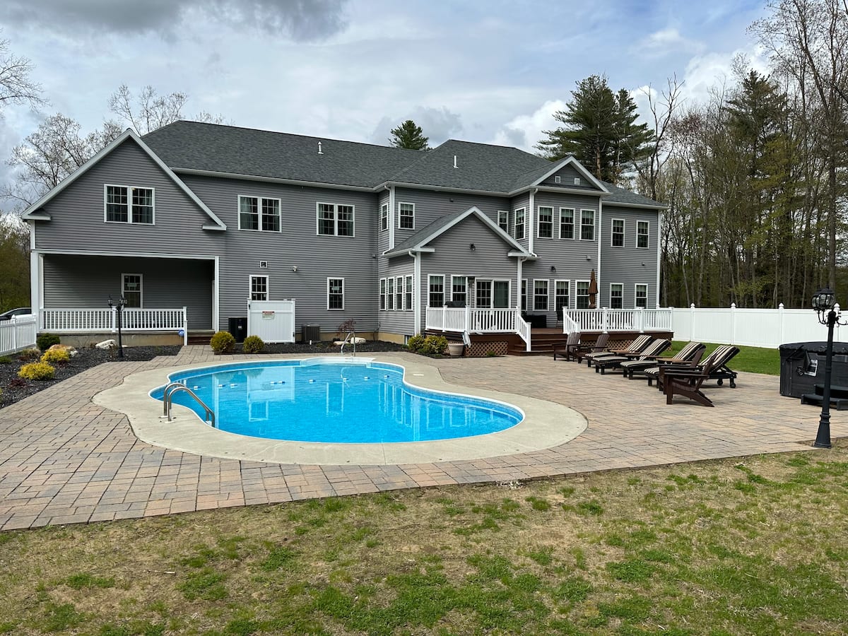 Saratoga Springs Estate Rental & Event Venue 